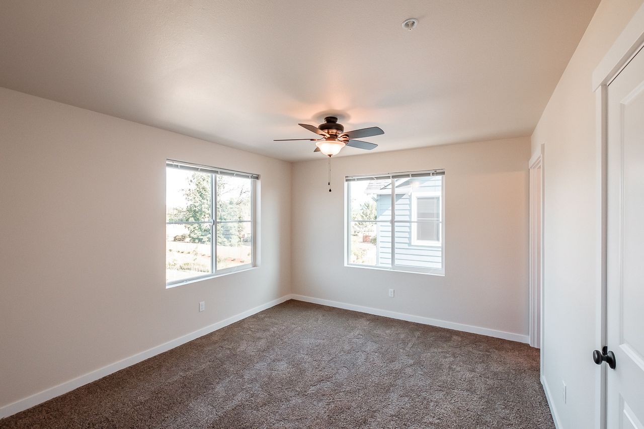 Goodnight Townhomes in Corvallis, OR, Near Oregon State University, four-bed, three-bath –bedroom window -2.