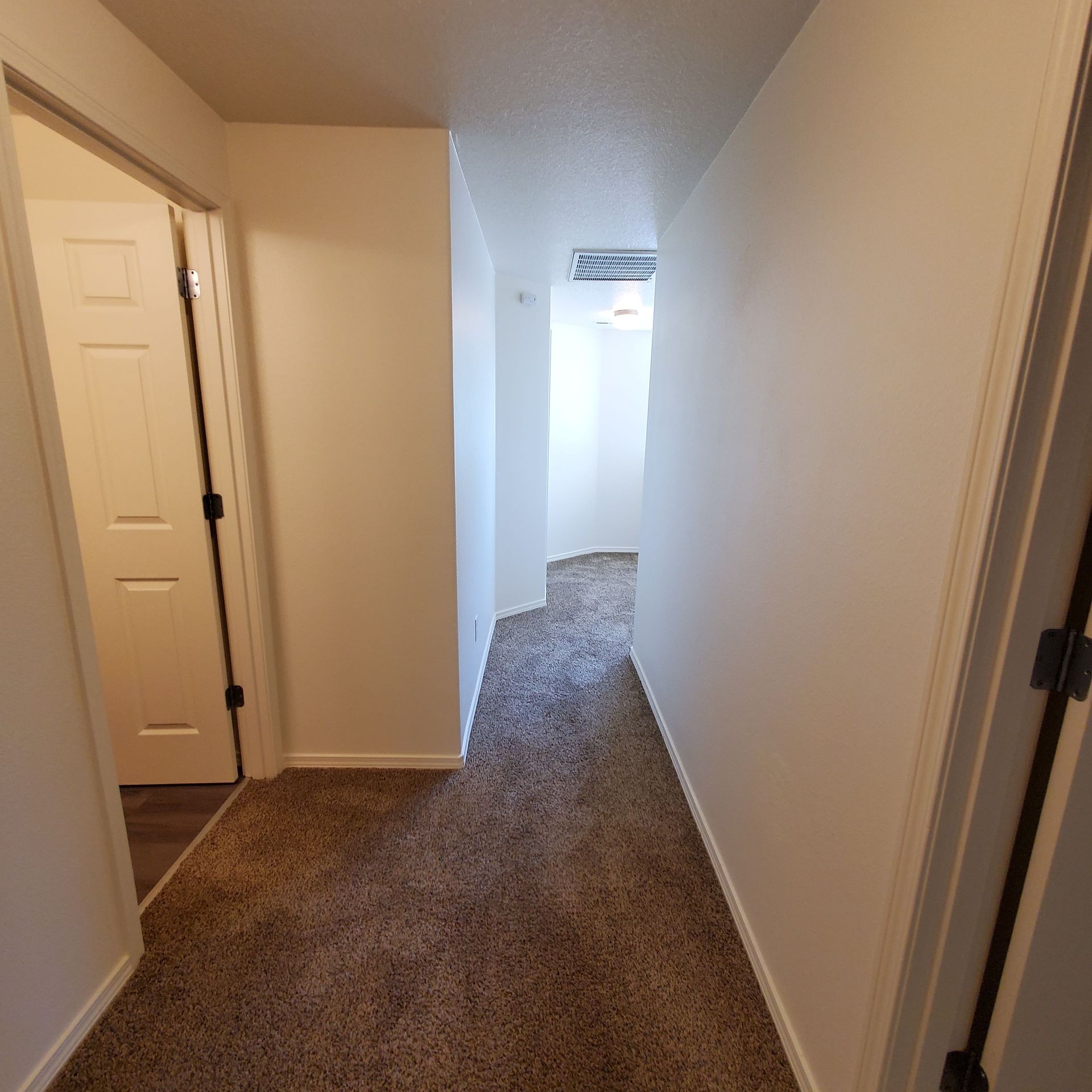 Meadowridge Townhomes in Monmouth Oregon, near Western Oregon University – hallway to bedroom 1.