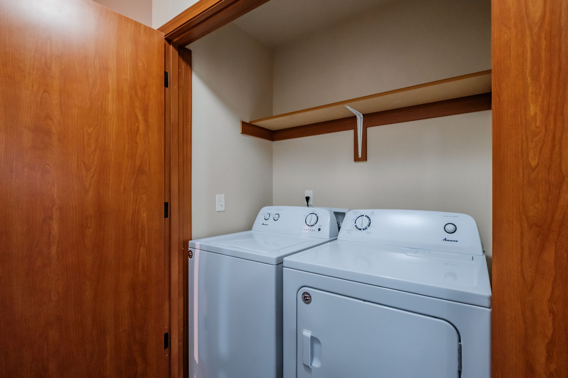 Aspen Place Apartments in Lebanon OR, near Western University of Health Sciences, two-bed two-bath –washer and dryer.