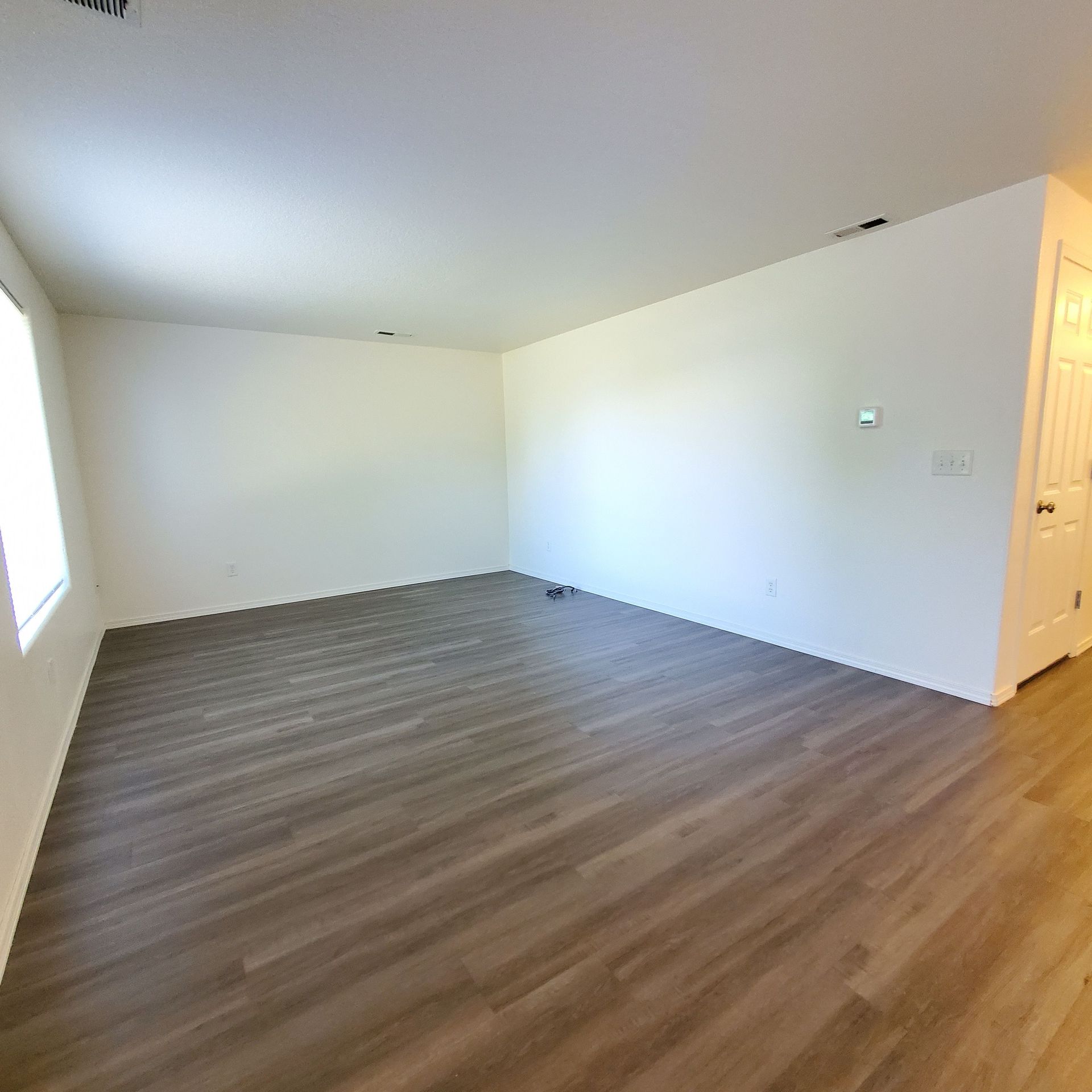 Meadowridge Townhomes in Monmouth Oregon, near Western Oregon University –living room.