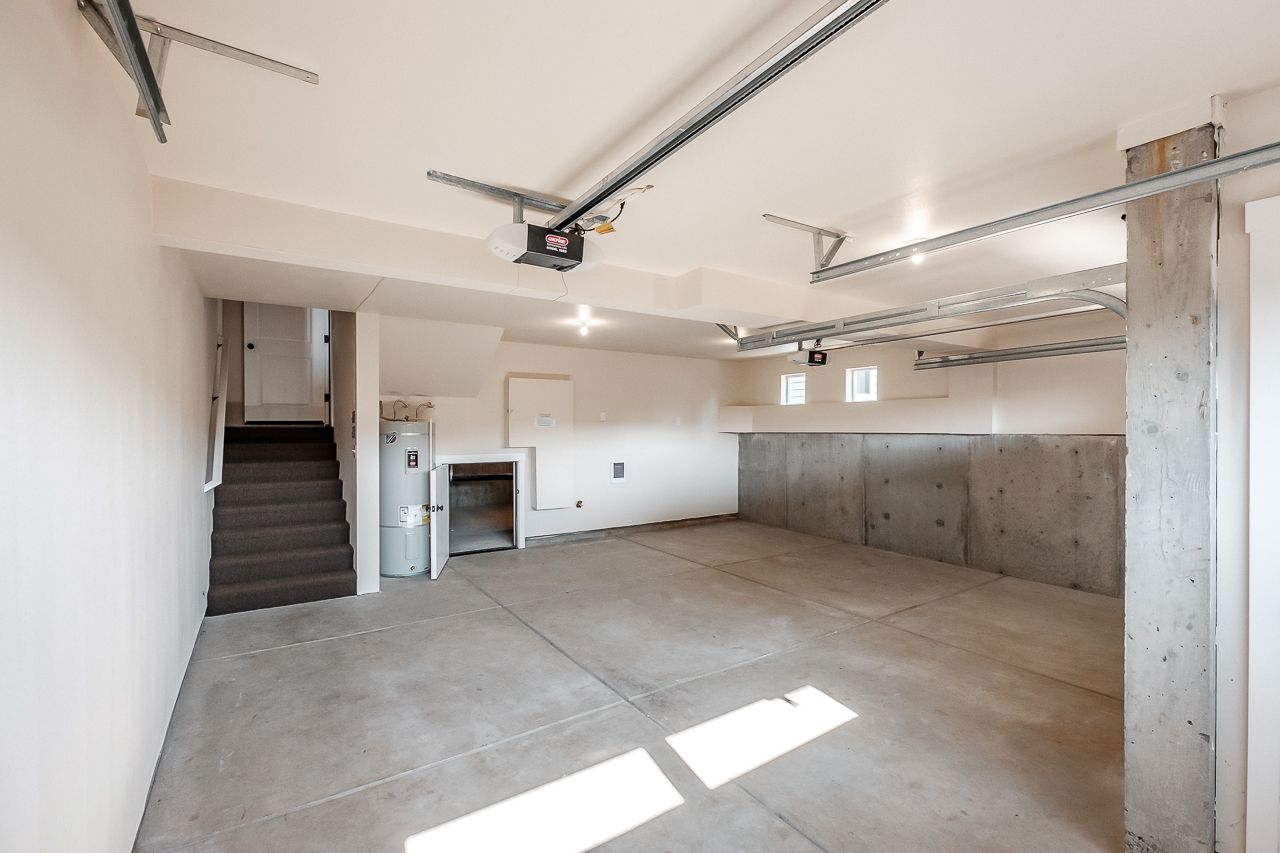 Goodnight Townhomes in Corvallis, OR, Near Oregon State University, four-bed, three-bath – two-car garage, hot water heater.