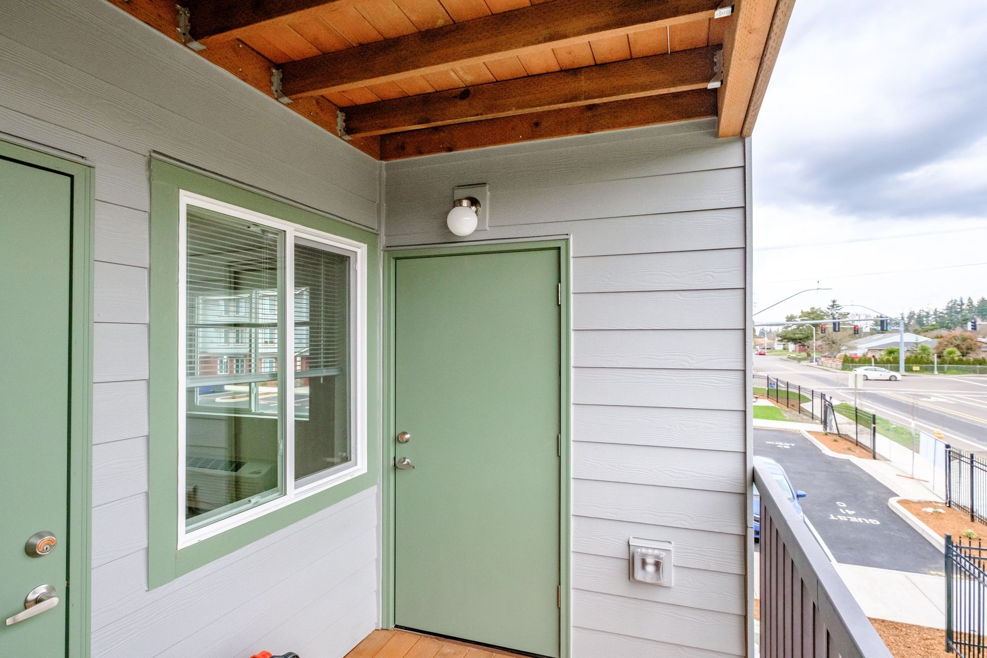 Cherry Glen Apartments in Salem Oregon – one bedroom one bathroom apartment home storage space.