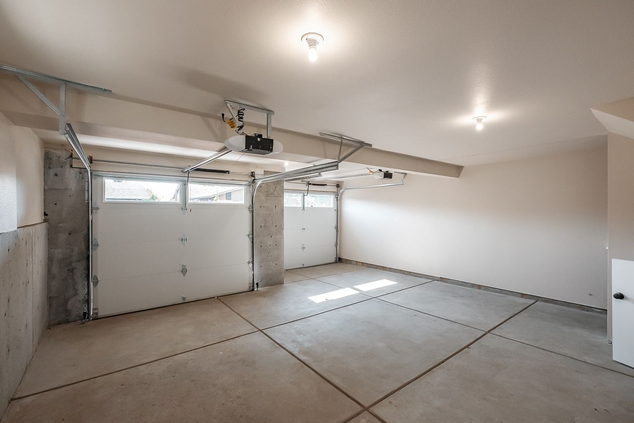 Goodnight Townhomes in Corvallis, OR, Near Oregon State University, four-bed, three-bath – two-car garage.