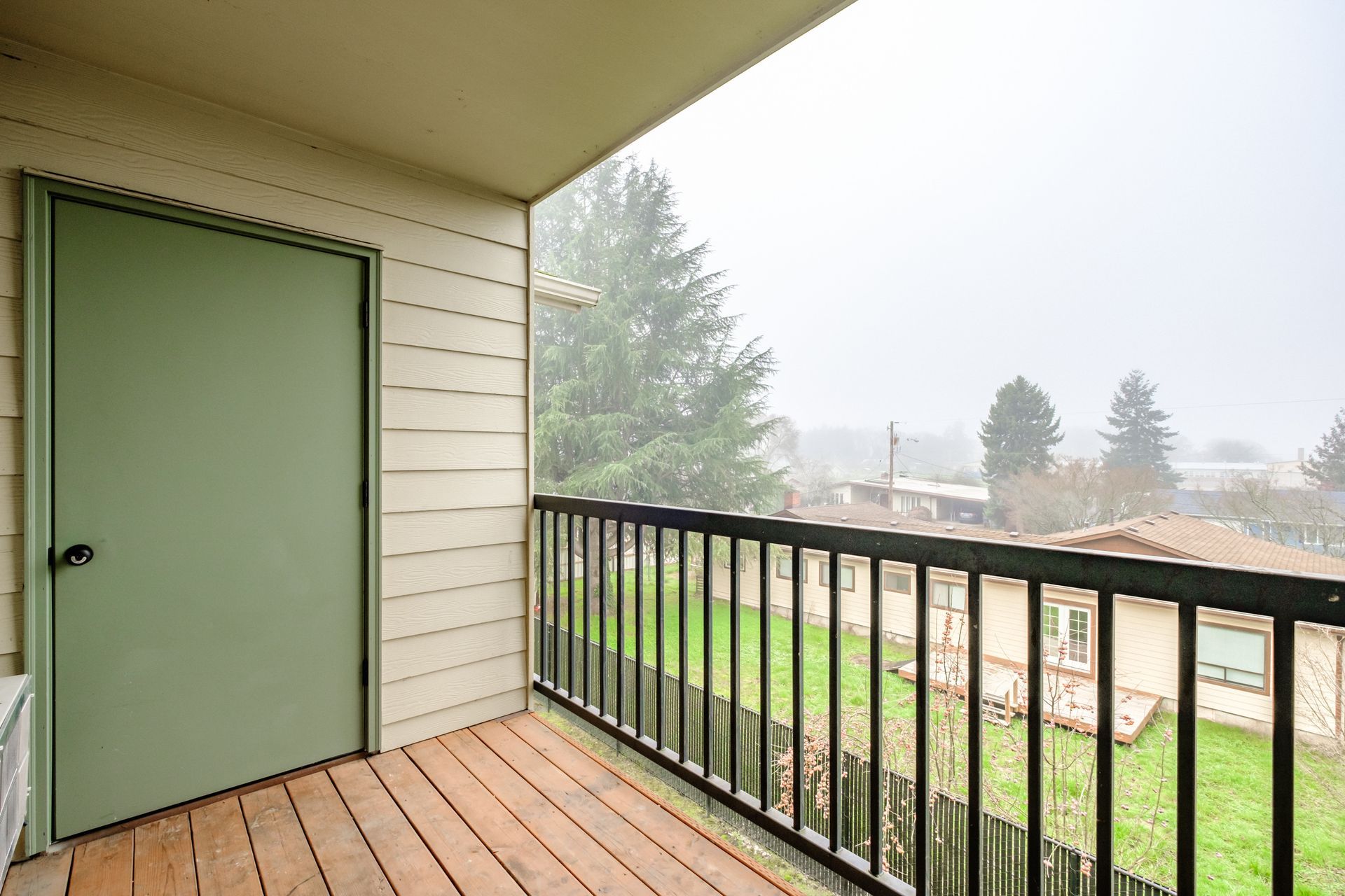 Aspen Place Apartments in Lebanon OR, near Western University of Health Sciences, two-bed two-bath – balcony.