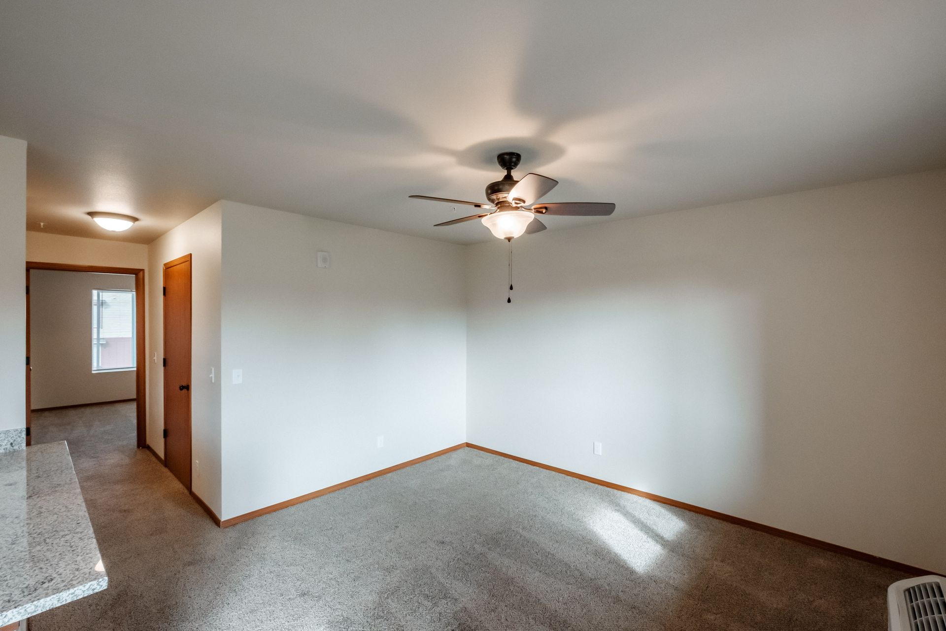 Oak Springs Apartments in Philomath Oregon, Near Oregon state University, one-bedroom one-bathroom – living room.