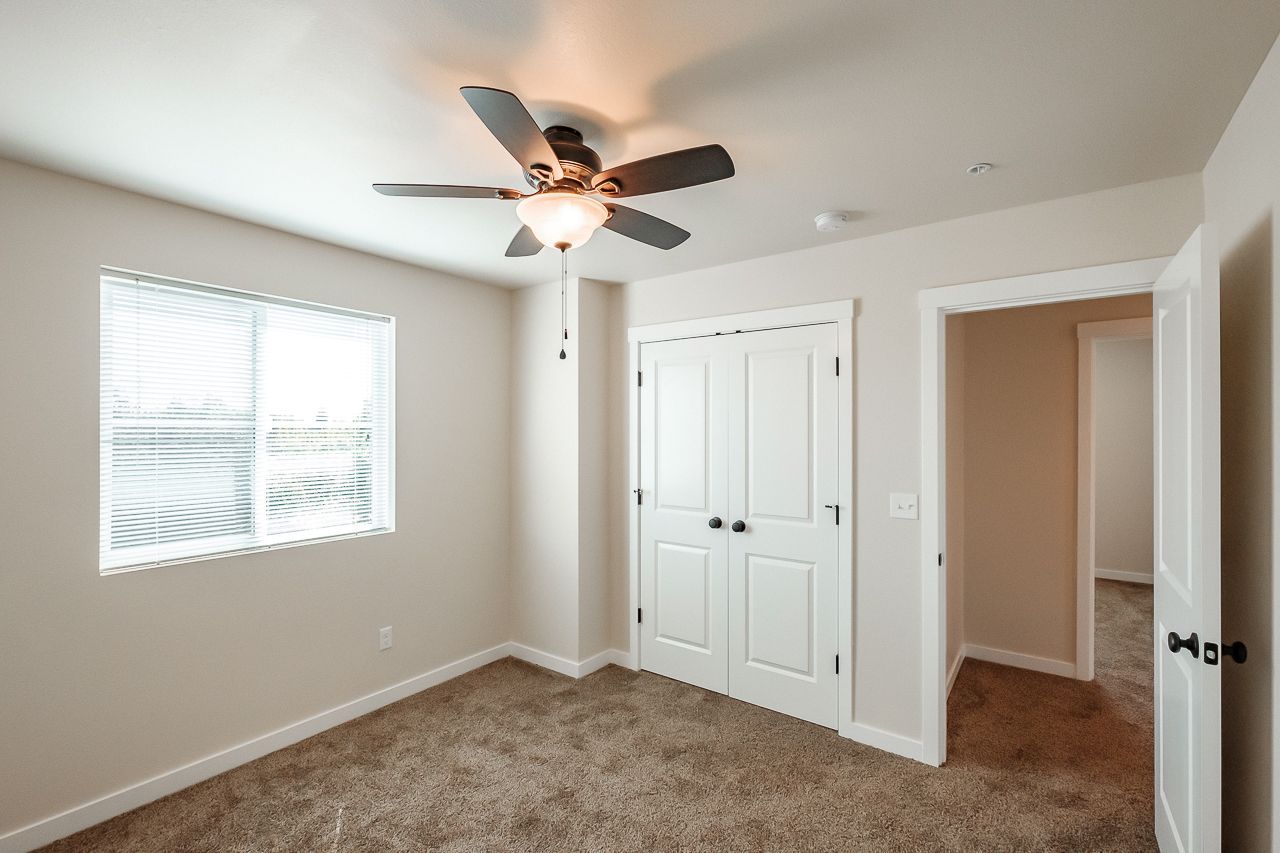 Goodnight Townhomes in Corvallis, OR, Near Oregon State University, four-bed, 2.5-bath – bedroom and closet -2.