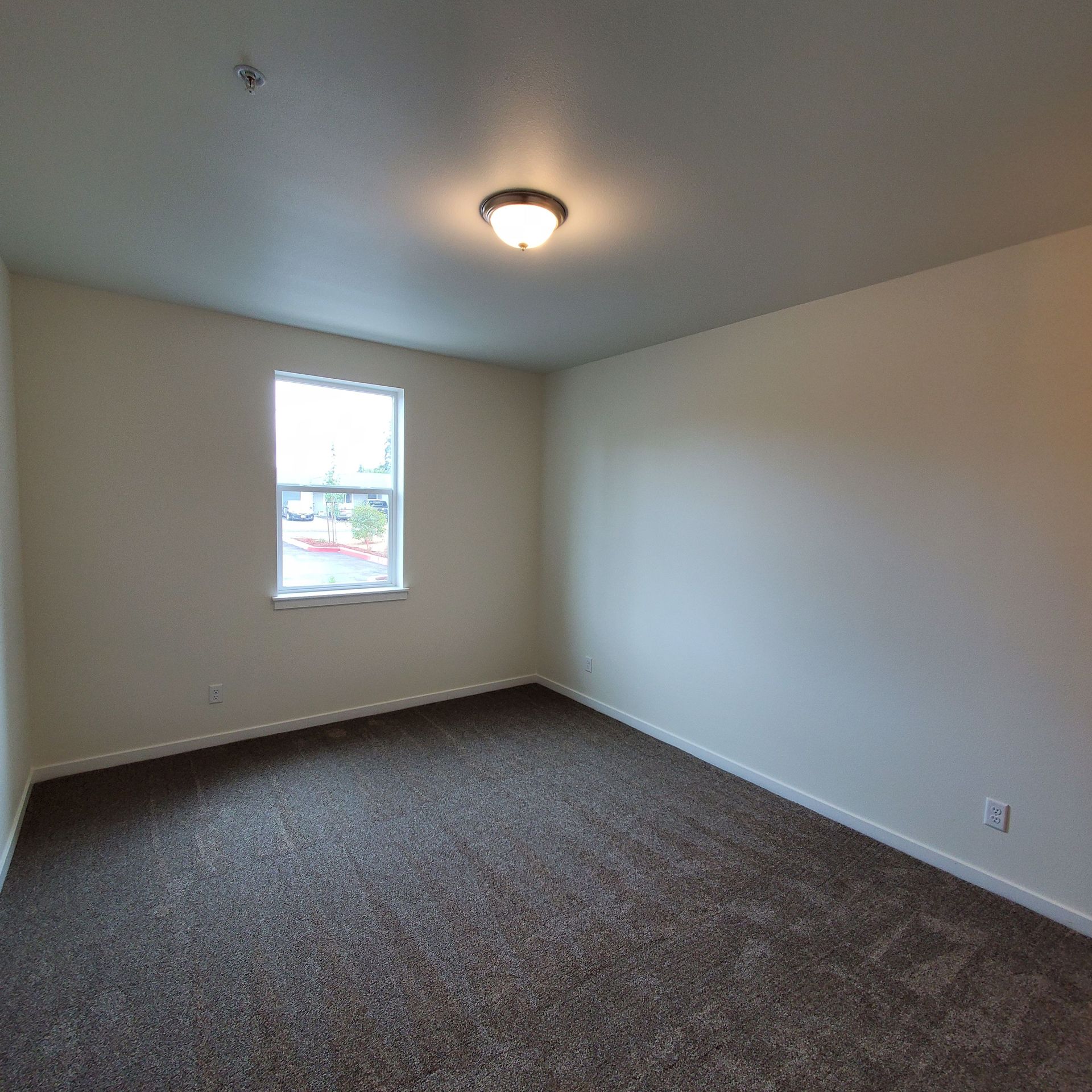 Oregon, near Western University of Health Sciences, one-bedroom one-bathroom – bedroom.