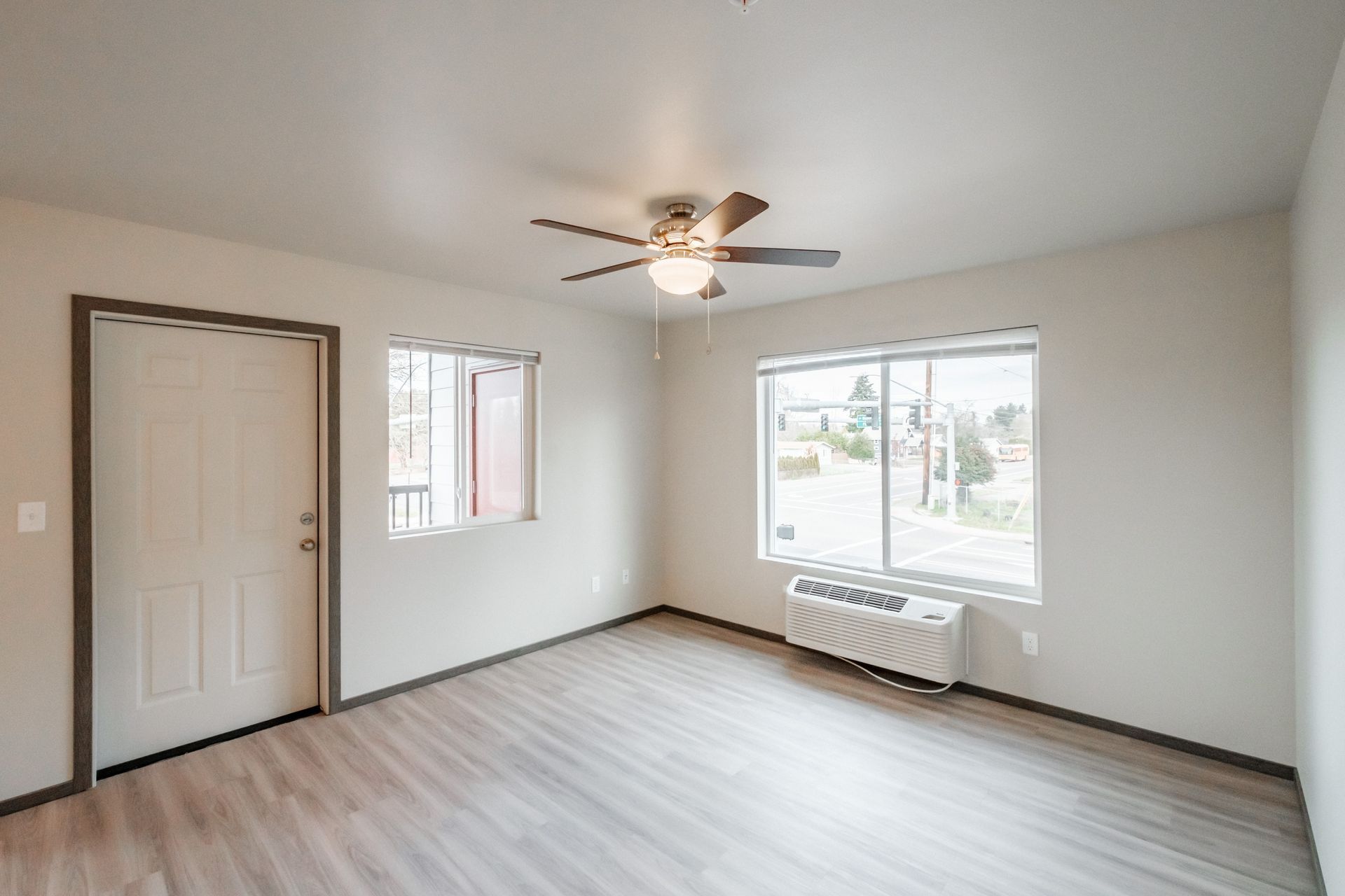 Cherry Glen Apartments in Salem Oregon – two-bedroom two-bathroom apartment home living room.