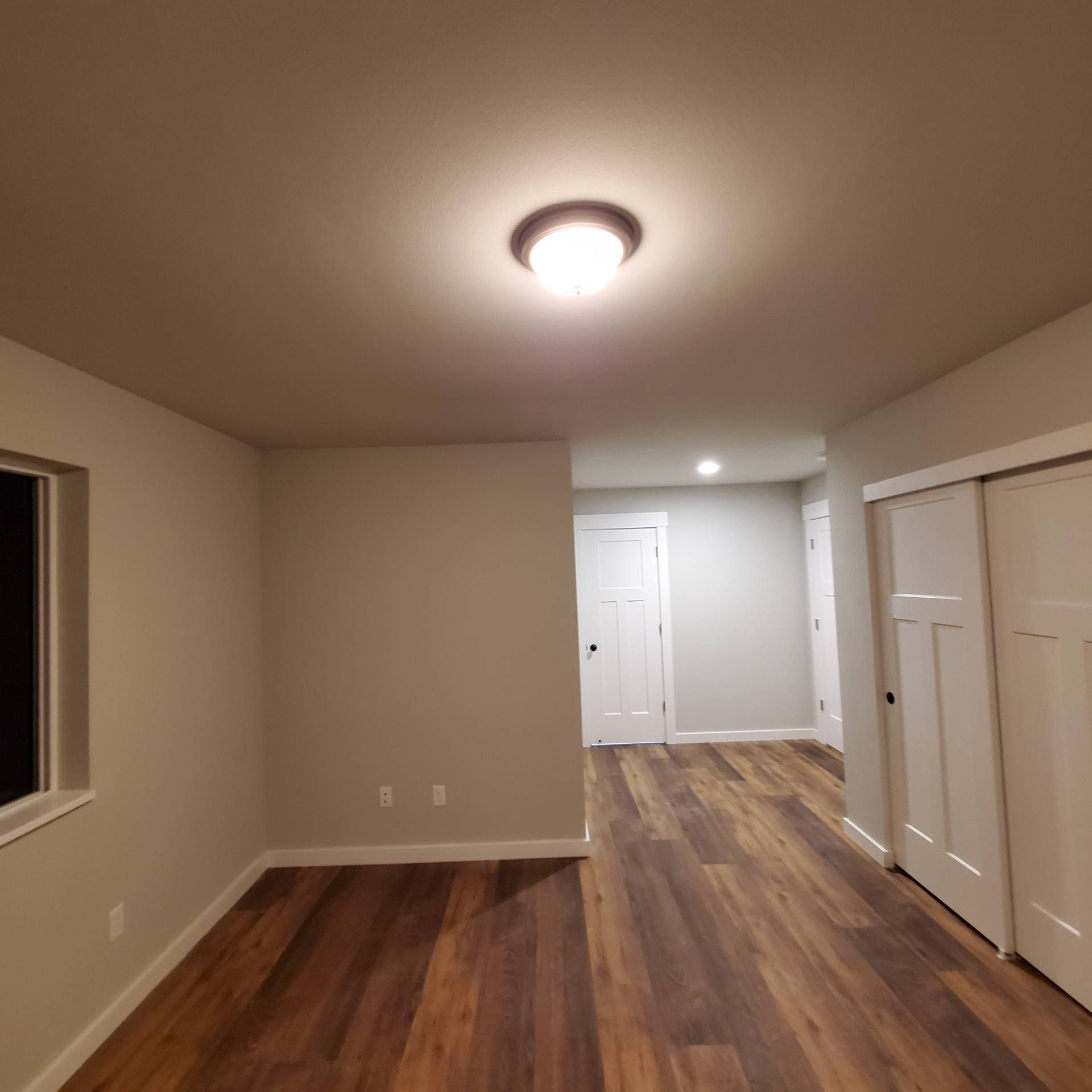 Rye Street Town Homes in Albany, OR. Two Bedroom, Two and 1/2 Bathroom – hallway.