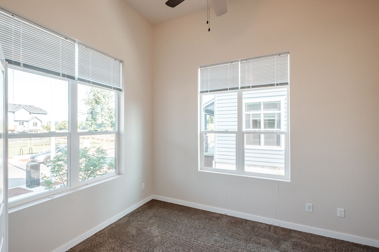 Goodnight Townhomes in Corvallis, OR, Near Oregon State University, four-bed, three-bath –bedroom window -3.