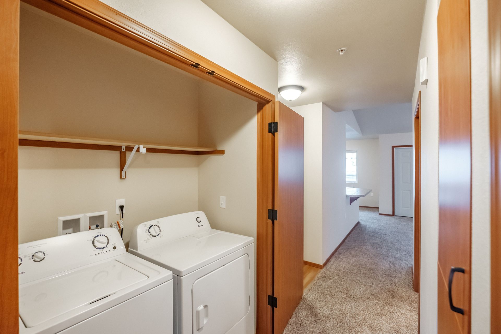 Lafayette Place Apartments in McMinnville, Oregon, near Linfield University – two-bedroom two-bath – washer and dryer.
