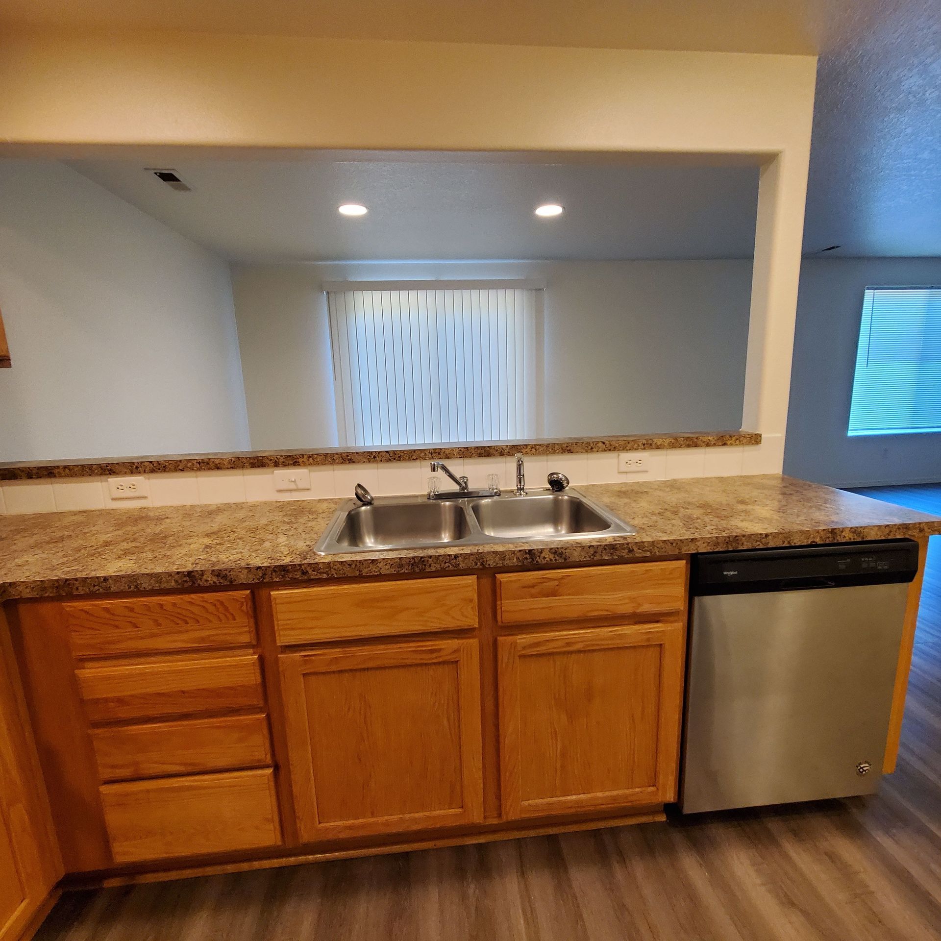 Meadowridge Townhomes in Monmouth Oregon, near Western Oregon University – kitchen sink.