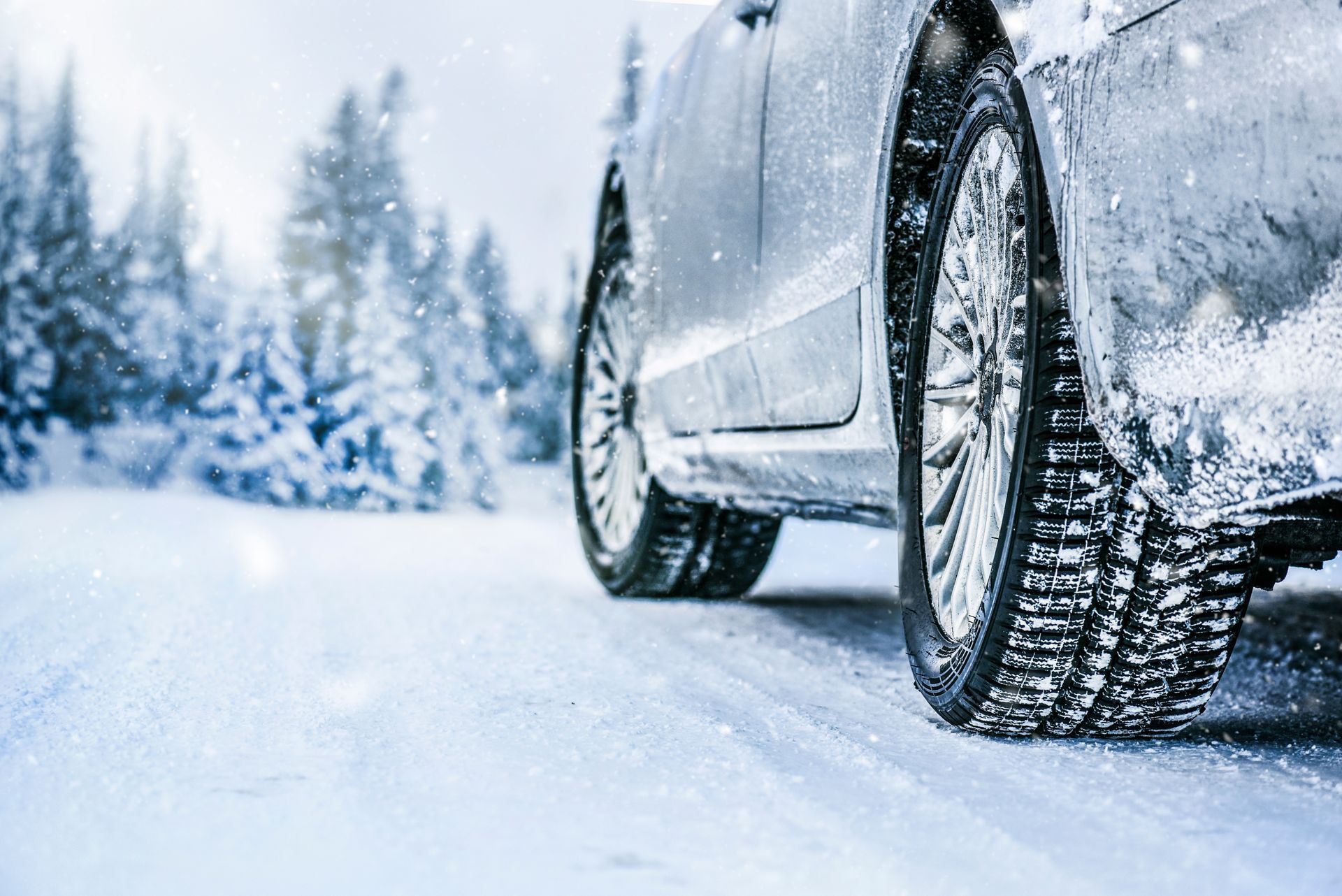 Why Do Tires Lose Pressure in Cold Weather? | Modern Mechanics