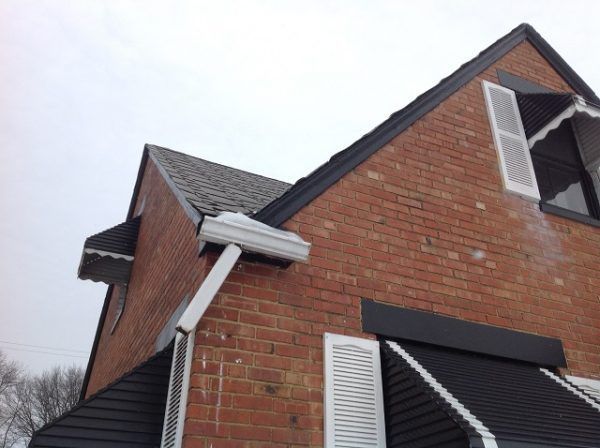 Before Fixing Gutter Pipe — Willoughby, OH — Shiloh Painting & Home Services LLC