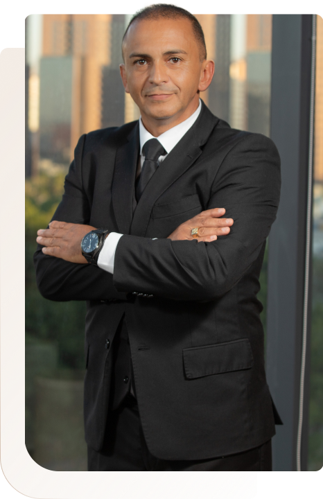 Sobre Jorge Luiz Martinez
