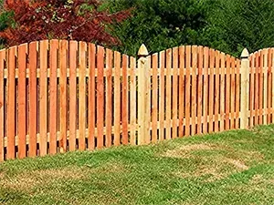 Burger-fence-wood-img