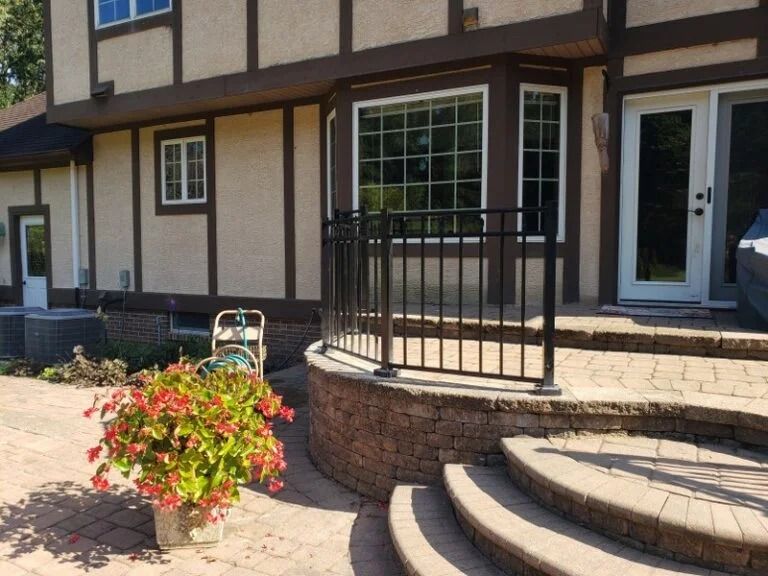 Burger-fence-faq-img