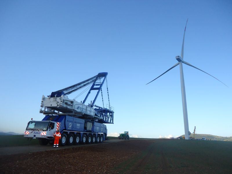 Motrice con trasporto eccezionale