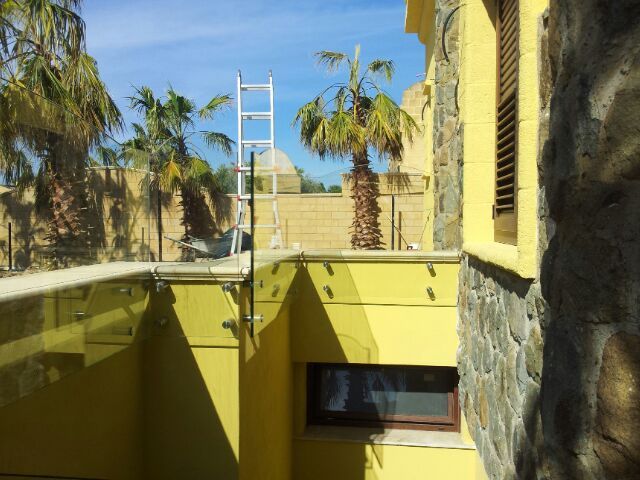 ringhiera in vetro per terrazza