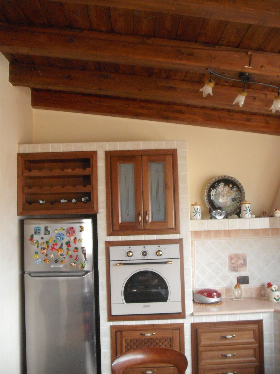 pensile in legno e vetro