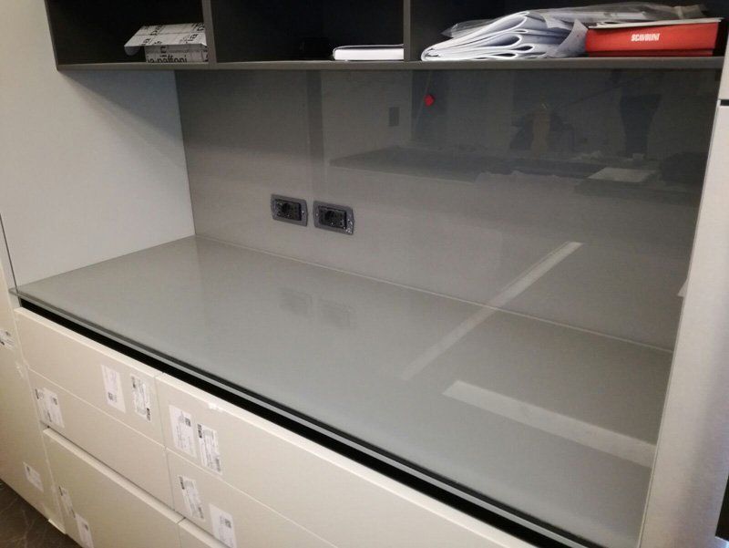 bancone cucina in vetro