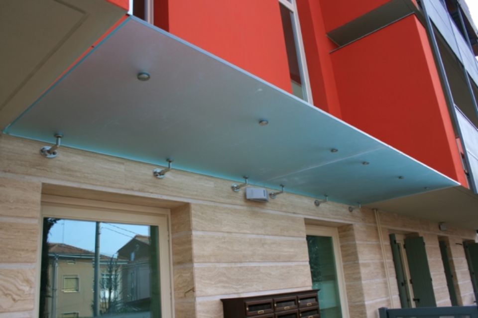 pensilina per struttura pubblica