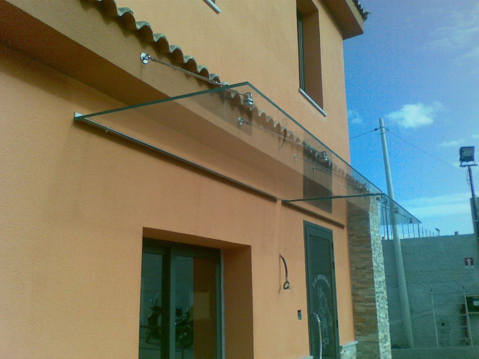 pensilina per esterni