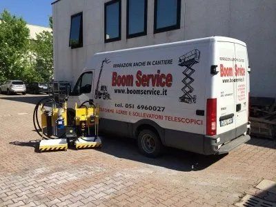 Furgone per pulizia serbatoi