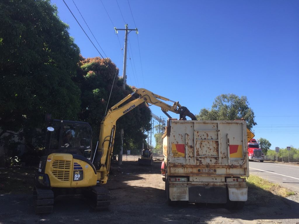 Heavy Machinery in motion — Huntlys Heavy Equipment in Gracemere, QLD