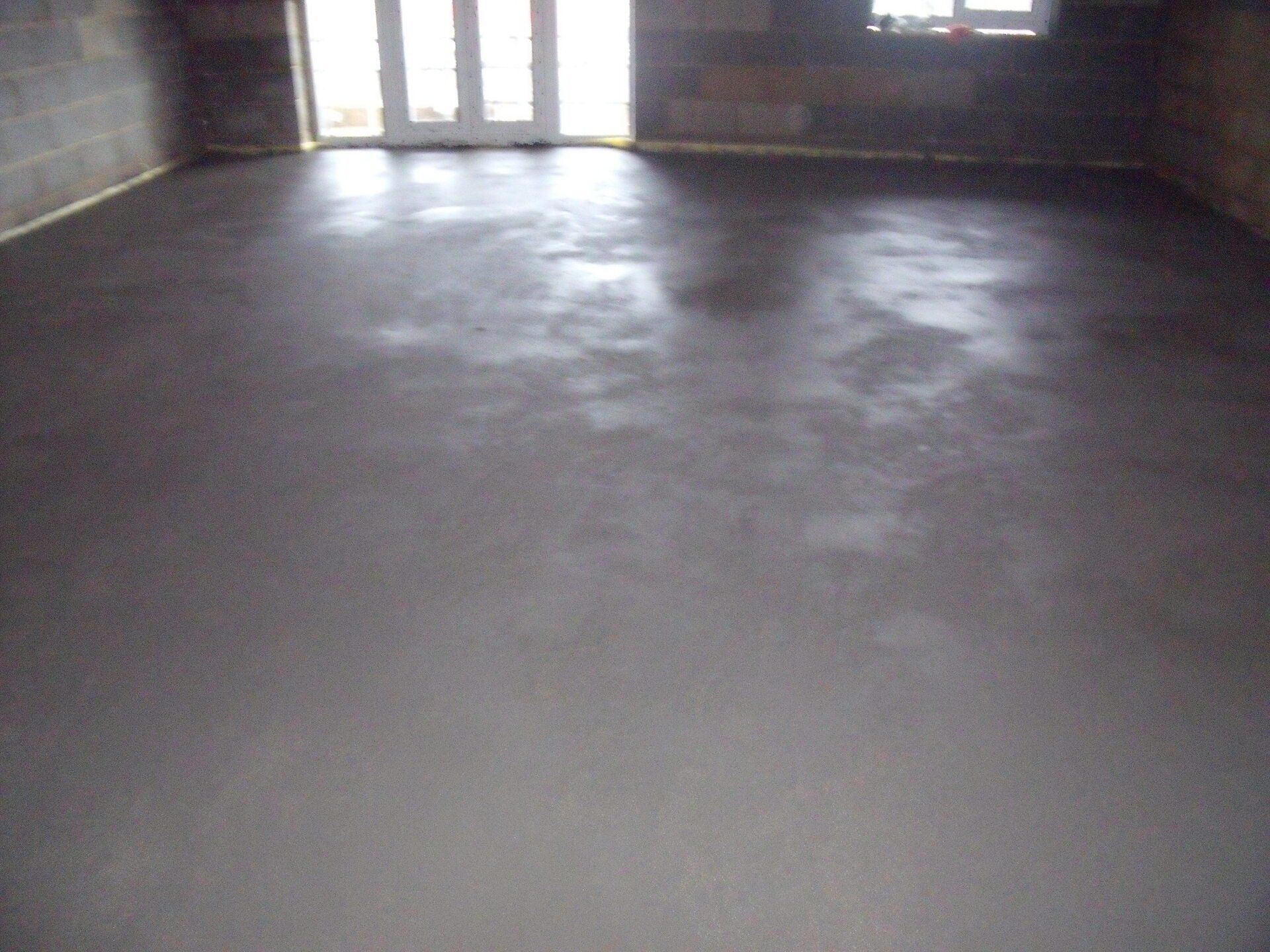 Fast drying screed