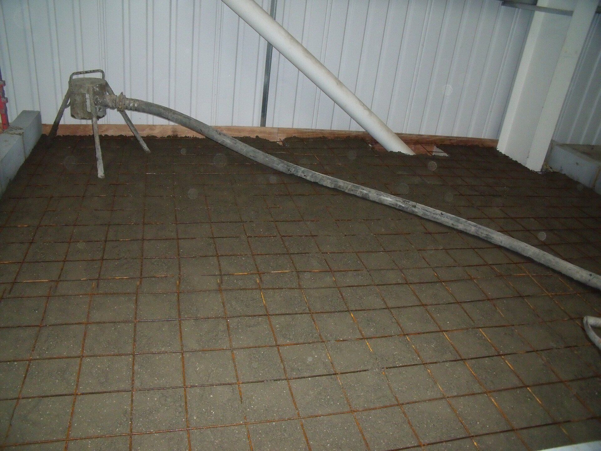 Fast drying screed