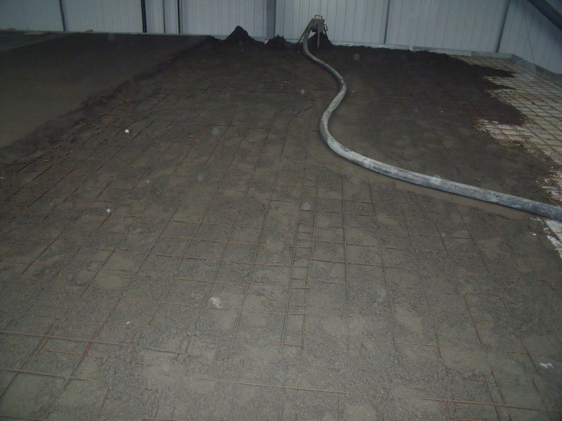 Fast drying screed