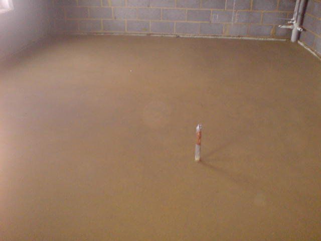 Fast drying screed