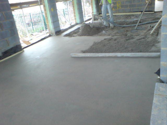 Fast drying screed