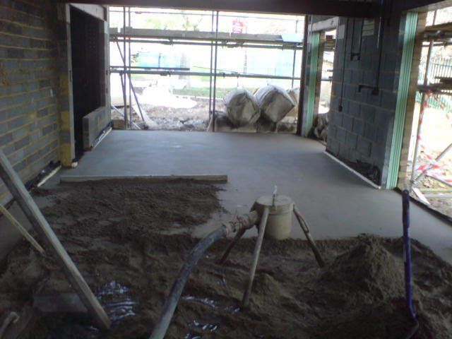 Fast drying screed