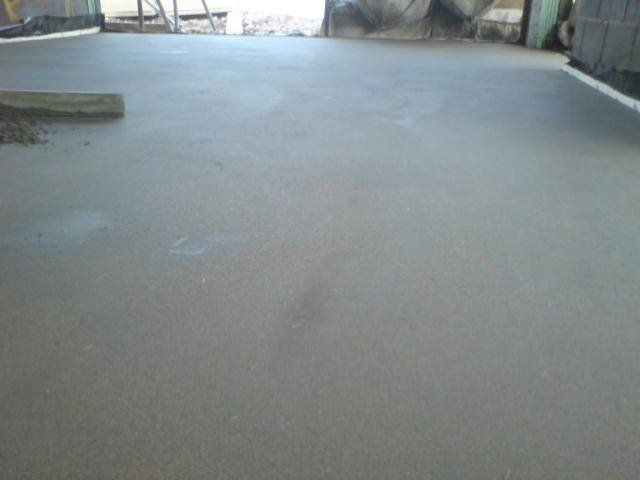 Fast drying screed
