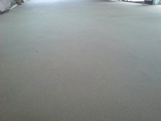 Fast drying screed