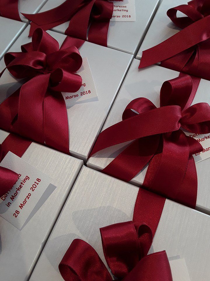 bomboniere con fiocco rosso