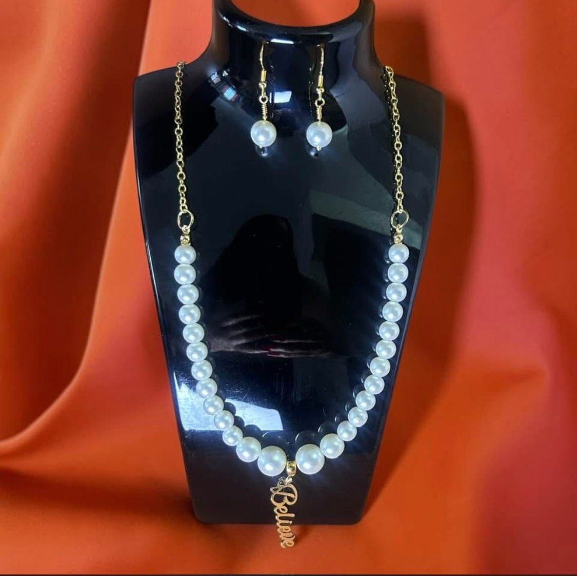 Pearl Set with Pendant