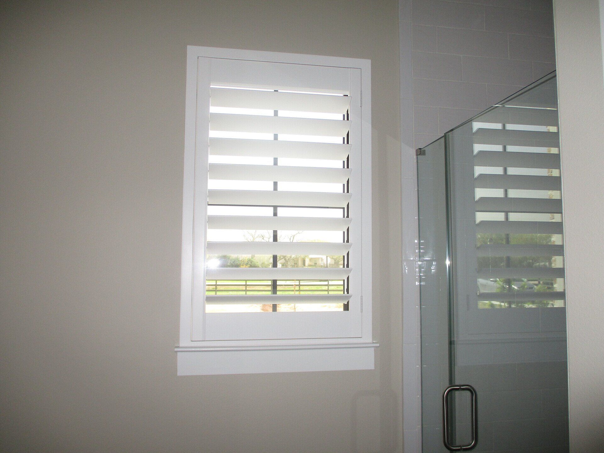 Bathroom Clearview Shutter