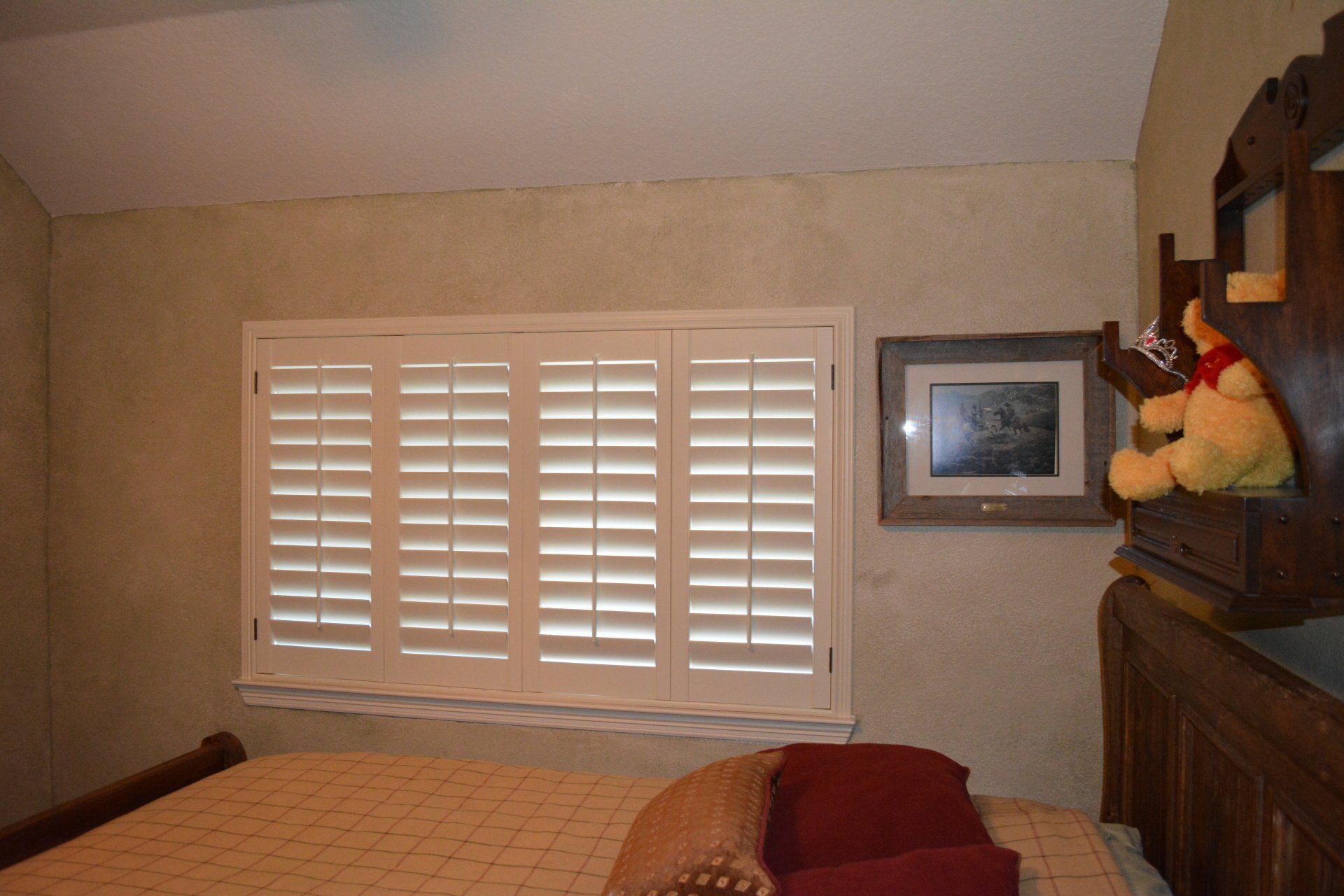 Bi Fold Tilt Rod Shutter