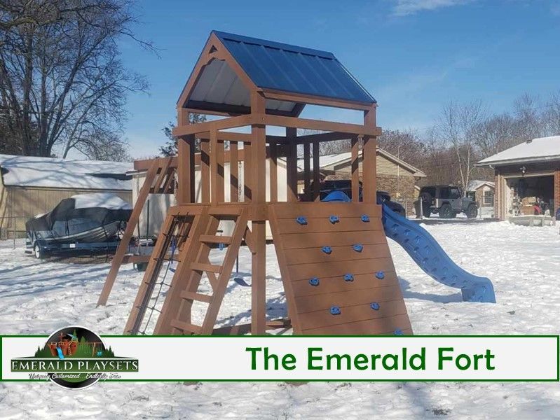 Wooden play structure, 