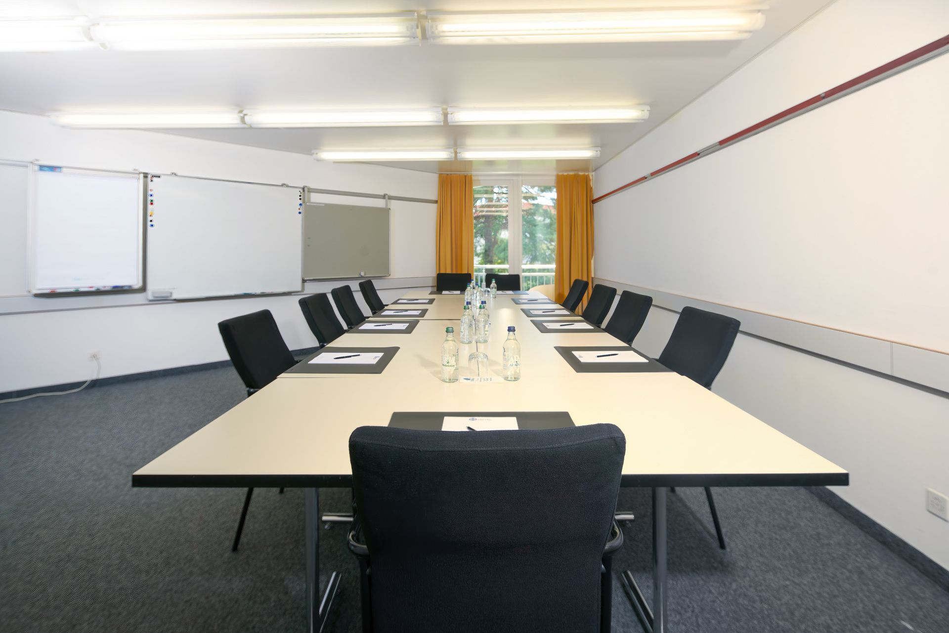 Für Konzerte im intimen Rahmen oder kleine Präsentationen bietet Raum 10 im Hotel Egerkingen die perfekte Umgebung