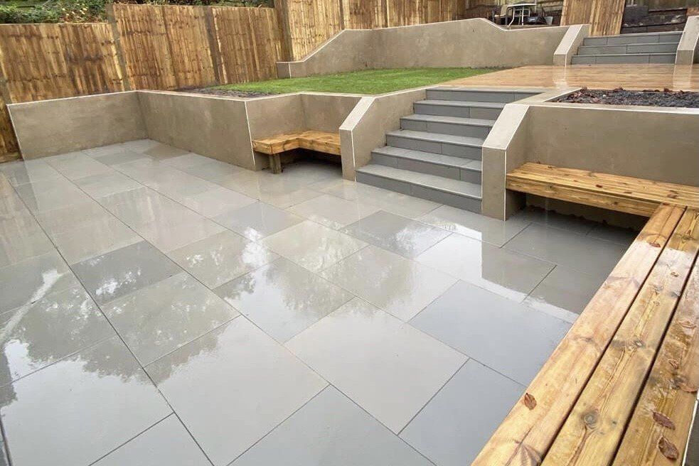 Porcelain patio in Nottingham by LJD Paving