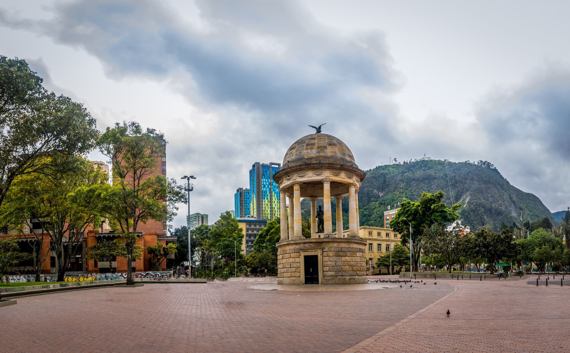 vacation to medellin colombia