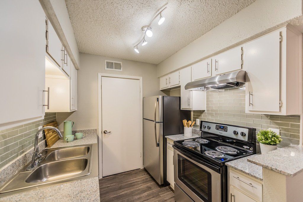 West Wind Apartments Kitchen