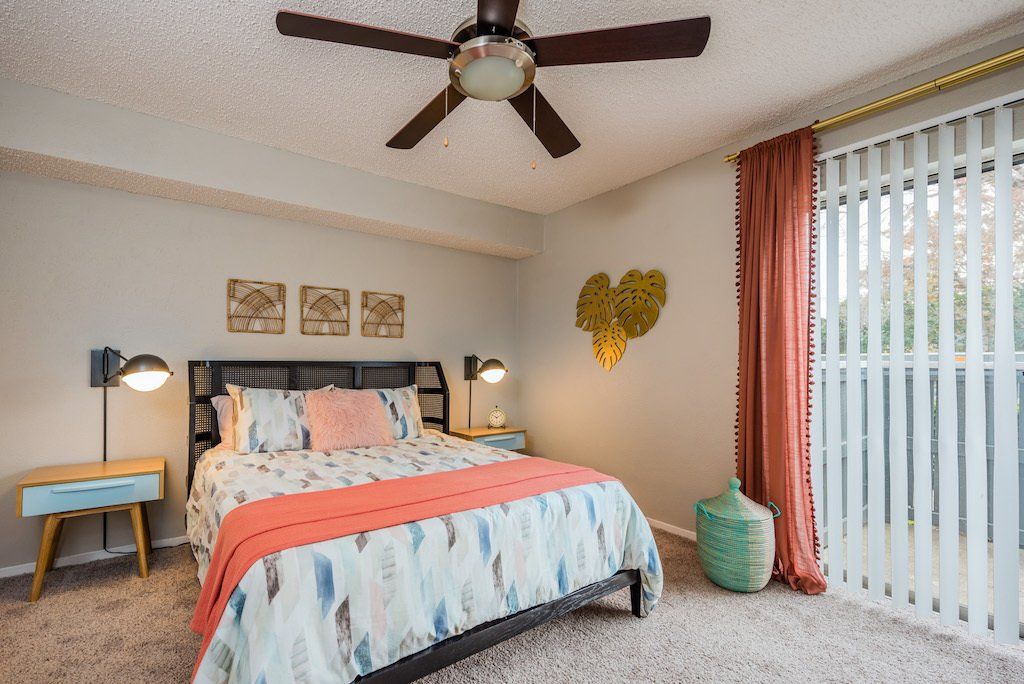 West Wind Apartments Bedroom