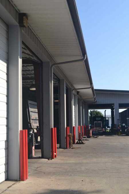 Parking Lot — Auto Repair in Baton Rouge, LA