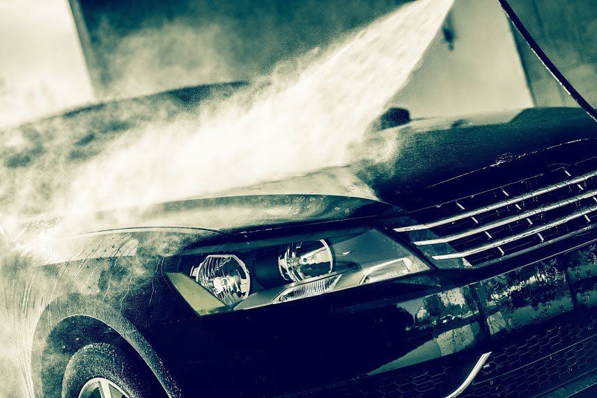 A Guide to Car Washes and Windshield Crack Prevention