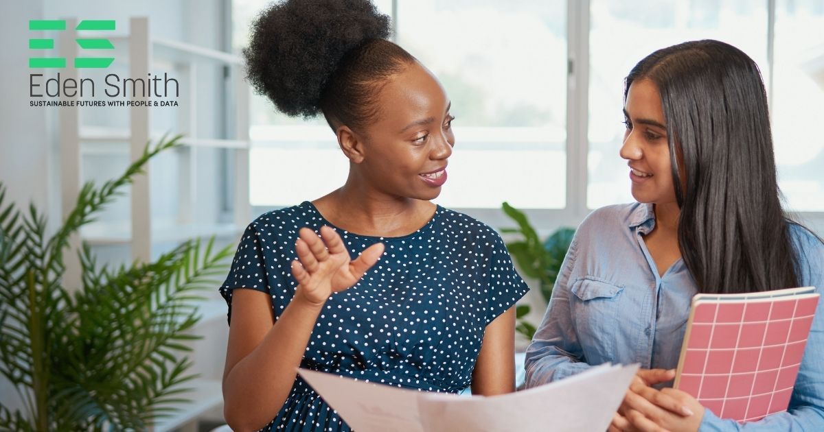 Image representing a mentor and someone being mentored. 